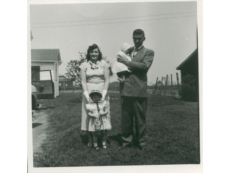 Jane & Carleton Bishop with daughters
